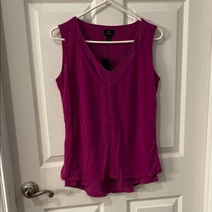 Worthington Fuchsia V-Neck Sleeveless Blouse